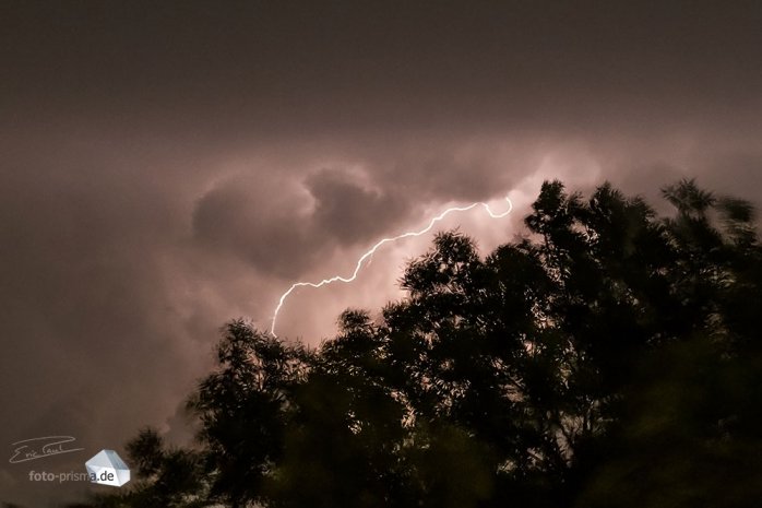 An einigen Abenden blitzte es heftig am Himmerl (Foto: Eric Paul)