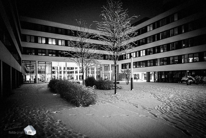 Silent Empty Winter Night - Sunyard Innenhof (Foto: Eric Paul)