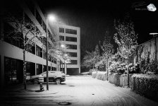 Silent Empty Winter Night - Schneefall im Sunyard (Foto: Eric Paul)